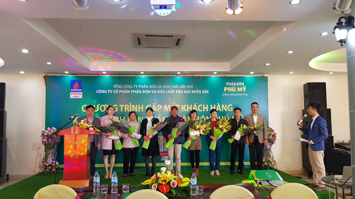 PVFCCo North phối hợp với các Nhà phân phối cấp 1 tổ chức thành công các chương trình “Gặp mặt khách hàng kinh doanh phân bón Phú Mỹ” tại Ninh Bình, Hà Nam, Hải Phòng, Quảng Ninh, Thanh Hóa, Hà Tĩnh.