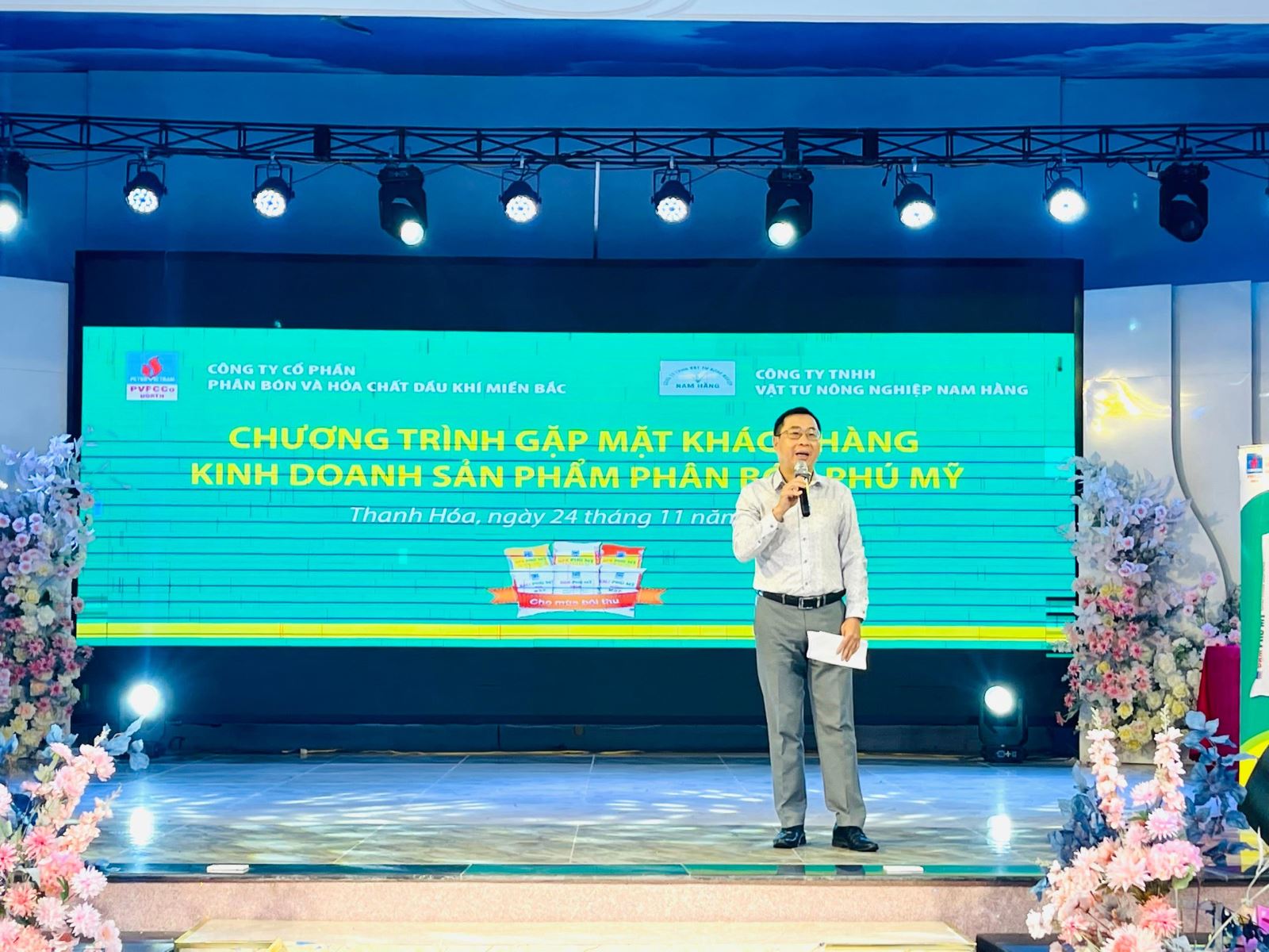 Công ty Cổ phần Phân bón và Hóa chất Dầu khí miền Bắc (PMB) tổ chức chuỗi chương trình “Gặp mặt khách hàng kinh doanh sản phẩm Phân bón Phú Mỹ năm 2022” tại Thanh Hóa.