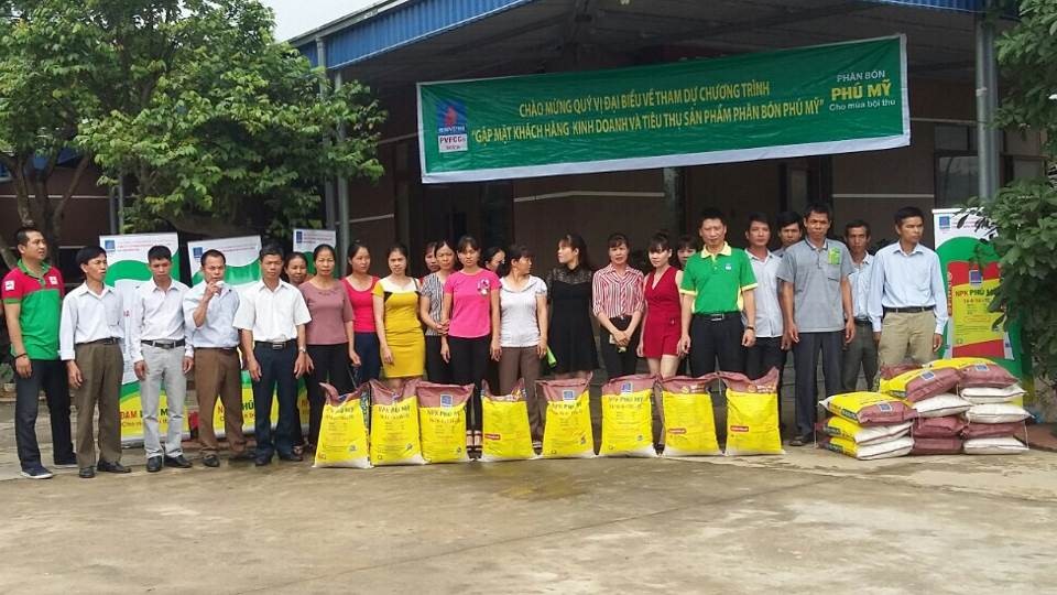 PVFCCo North kết hợp với NPP Thành Nam và NPP Khải Linh tổ chức chương trình "Gặp mặt khách hàng kinh doanh và tiêu thụ sản phẩm phân bón Phú Mỹ" tại Thái Nguyên, Phú Thọ, Hưng Yên