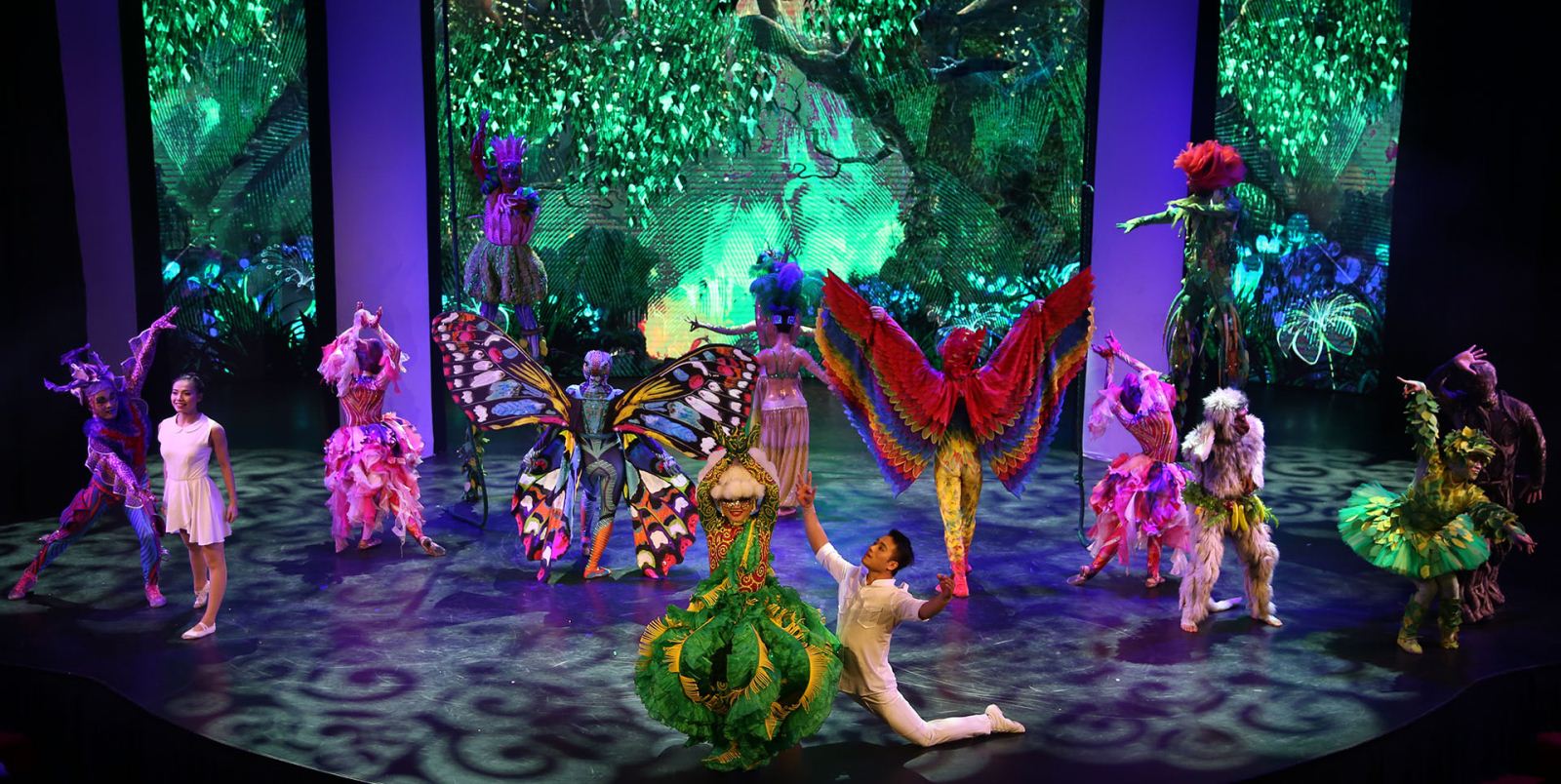 Háo hức đón Tết Trung thu cùng với chương trình biểu diễn nghệ thuật giải trí “Ionah Show” tại nhà hát Star Galaxy