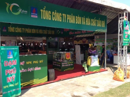 PVFCCo tham gia gian hàng tại Hội chợ hàng công nghiệp nông thôn các tỉnh phía Bắc – Thanh Hóa 2013