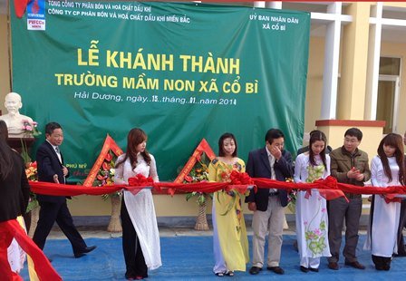 PVFCCo North đại diện PVFCCo tham dự Lễ khánh thành trường Mầm non Trung tâm xã Cổ Bì huyện Bình Giang, tỉnh Hải Dương