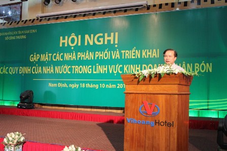 Hội nghị “Gặp mặt những nhà phân phối và triển khai các quy định của Nhà nước trong lĩnh vực kinh doanh phân bón” tại Nam Định