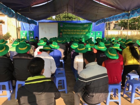 PVFCCo North phối hợp với Nhà phân phối và Hội nông dân huyện tổ chức hội thảo “ Tổng kết mô hình trình diễn sử dụng phân bón Phú Mỹ trên cây cam” tại xã Nam Phong, huyện Cao Phong, tỉnh Hòa Bình.
